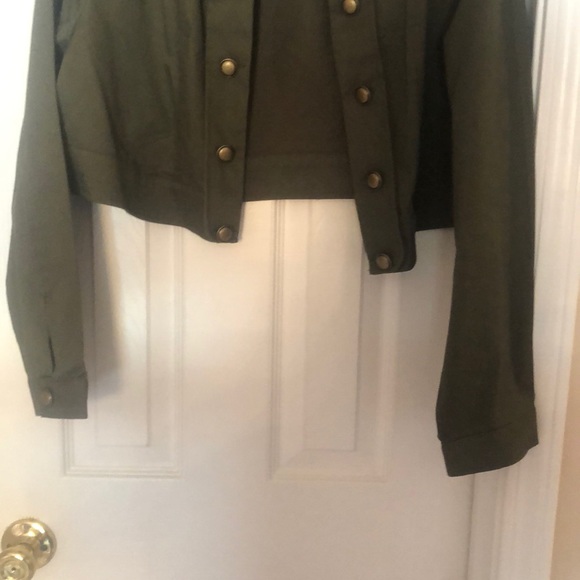 Olive/Army green cropped Torrid jacket - Picture 4 of 4